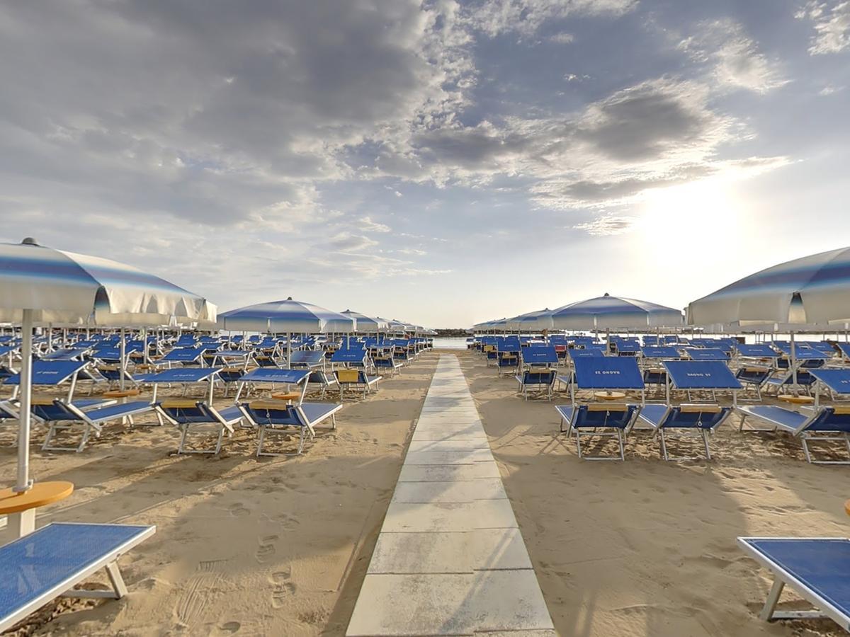 Hotel Buona Fortuna Белларія-Іджеа-Марина Екстер'єр фото